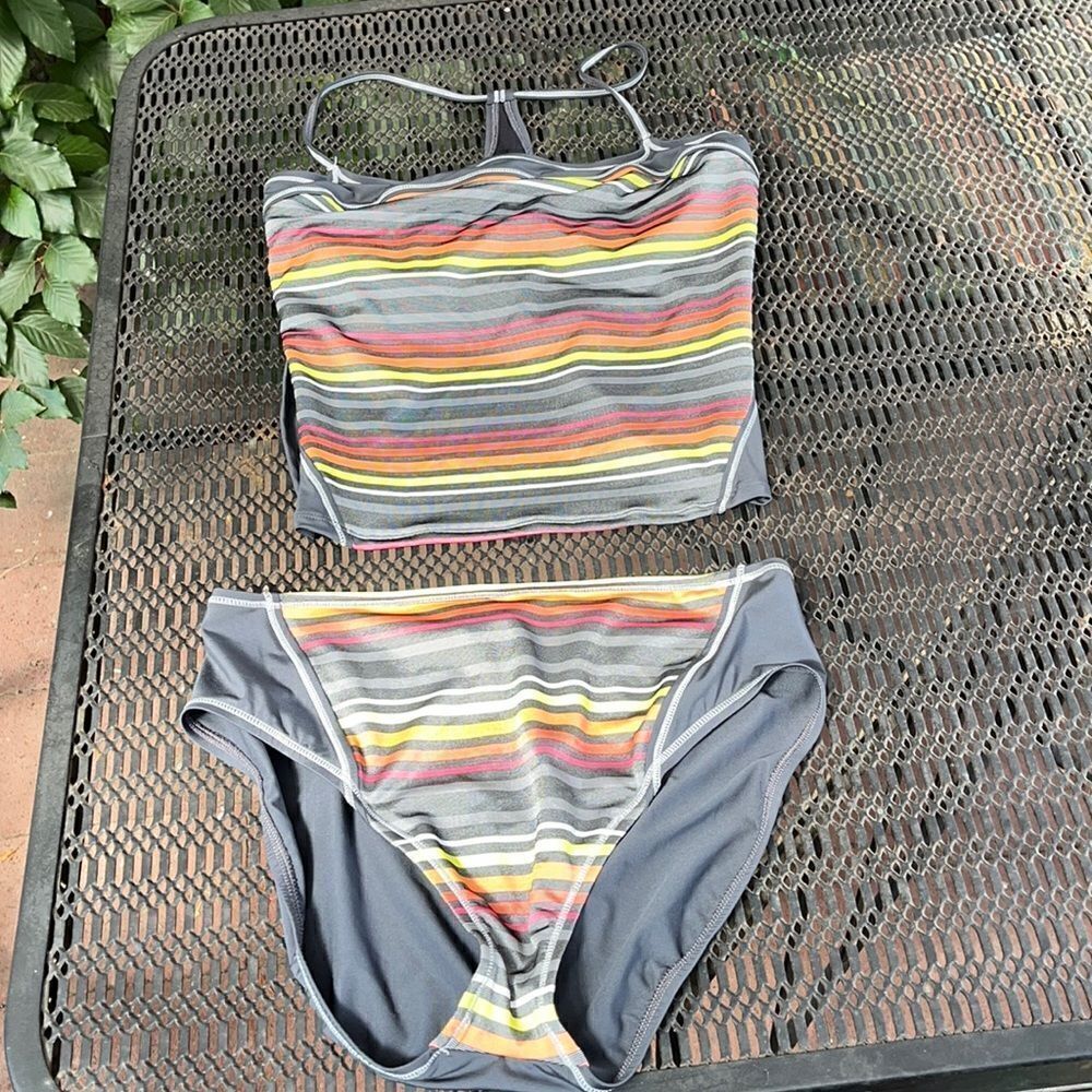EXCELLENT CONDITION SIZE 12 NAUTICA STRIPED BIKINI /TANKINI SET